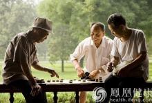 外媒稱中國(guó)60歲以上人口2030年將超美國(guó)總?cè)丝?  style=