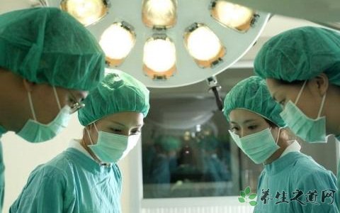 男子持斧當街砍人 精神病患者有什么表現(xiàn)