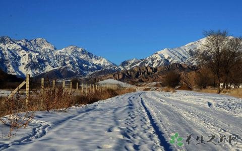 青海高速8米積雪 積雪寒冷天氣要注意什么