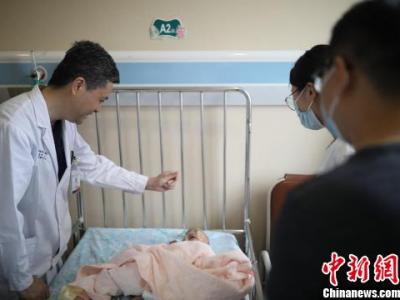 媽媽捐肝180克！專家成功為80天大嬰兒活體肝移植