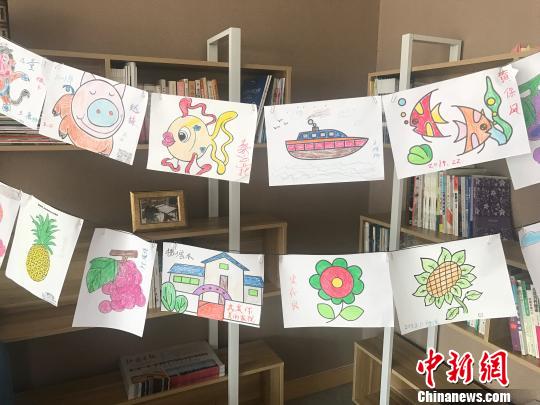 山西探索“互聯(lián)網(wǎng)+養(yǎng)老” 開(kāi)啟智慧養(yǎng)老服務(wù)新模式-易網(wǎng)健康<a href=http://www.aoa7937.com/jkys/ target=_blank class=infotextkey>養(yǎng)生</a>網(wǎng) 山西探索“互聯(lián)網(wǎng)+養(yǎng)老” 開(kāi)啟智慧養(yǎng)老服務(wù)新模式