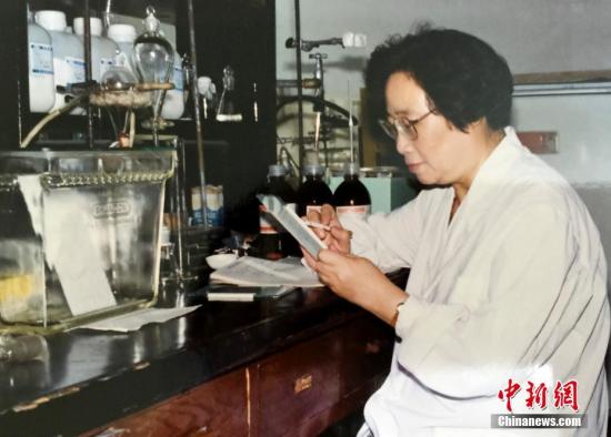 青蒿素等傳統(tǒng)中醫(yī)藥科研論著有望首次納入《牛津醫(yī)學教科書（第六版）》