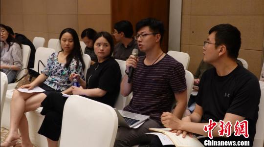 業內專家齊聚 共論處方藥零售改革與發展-易網健康<a href=http://www.aoa7937.com/jkys/ target=_blank class=infotextkey>養生</a>網 業內專家齊聚 共論處方藥零售改革與發展
