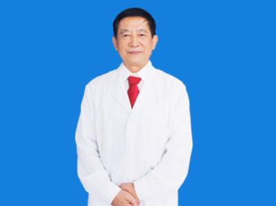 北大六院精神科韓永華教授于6月29日-30日親臨黑龍江京科腦康醫(yī)院會(huì)診