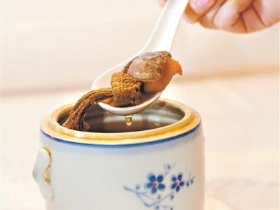 產后媽媽別急著喝滋補湯