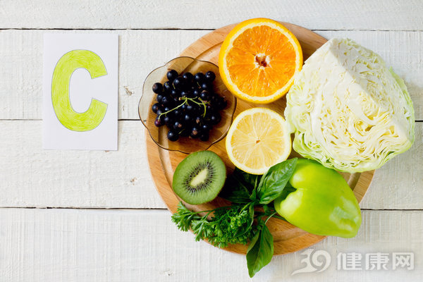 維生素C可預防新冠病毒？濫用維C，危害可不少