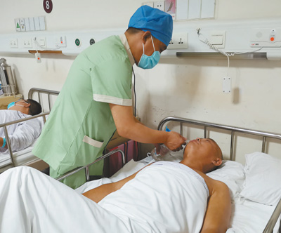 健康照護師:像家人一樣照護患者-易網健康<a href=http://www.aoa7937.com/jkys/ target=_blank class=infotextkey>養生</a>網 健康照護師:像家人一樣照護患者