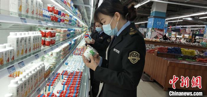 新疆喀什加強食藥安全監(jiān)管已檢測冷鏈食品逾2萬批次