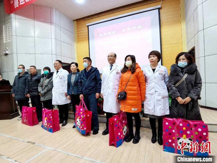 天生“挑食家”!業界呼吁關注罕見病苯丙酮尿癥降低出生缺陷-易網健康<a href=http://www.aoa7937.com/jkys/ target=_blank class=infotextkey>養生</a>網 天生“挑食家”!業界呼吁關注罕見病苯丙酮尿癥降低出生缺陷