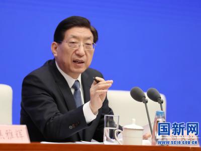 打完新冠疫苗，還要不要戴口罩？國家衛(wèi)健委：繼續(xù)維持個人防護措施