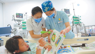 醫務社工助力醫患和諧(健康焦點)-易網<a href=http://www.aoa7937.com/ target=_blank class=infotextkey>健康養生</a>網 醫務社工助力醫患和諧(健康焦點)