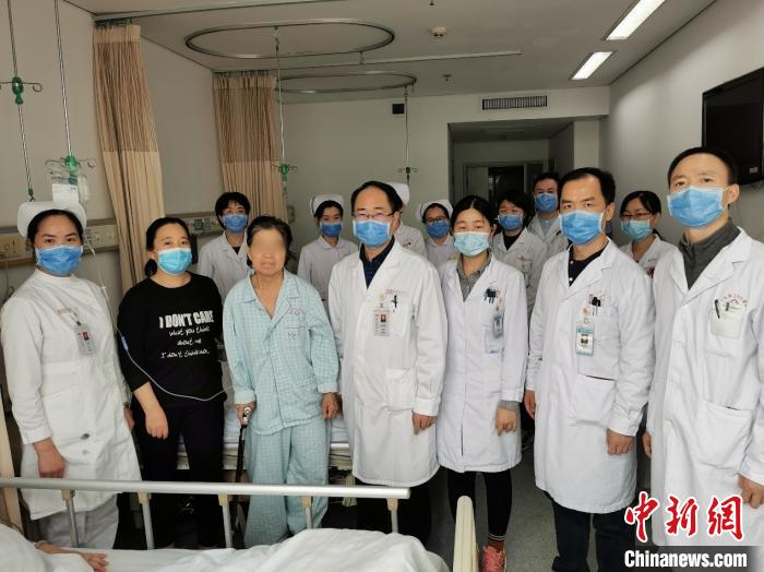 解放軍總醫院第五醫學中心血液病醫學部成功救治疑難病例-易網健康<a href=http://www.aoa7937.com/jkys/ target=_blank class=infotextkey>養生</a>網 解放軍總醫院第五醫學中心血液病醫學部成功救治疑難病例