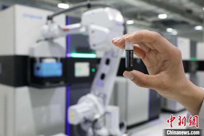 探訪上海無人值守全自動5G“細胞銀行”-易網健康<a href=http://www.aoa7937.com/jkys/ target=_blank class=infotextkey>養生</a>網 探訪上海無人值守全自動5G“細胞銀行”