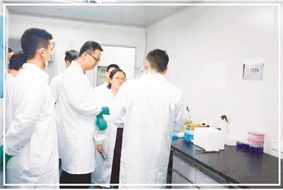 破解基因密碼助力癌癥早篩(家國情懷報效桑梓(10))-易網健康<a href=http://www.aoa7937.com/jkys/ target=_blank class=infotextkey>養生</a>網 破解基因密碼助力癌癥早篩(家國情懷報效桑梓(10))