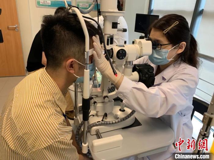 中國近視患者人數達6億!你的視力達標嗎?-易網健康<a href=http://www.aoa7937.com/jkys/ target=_blank class=infotextkey>養生</a>網 中國近視患者人數達6億!你的視力達標嗎?