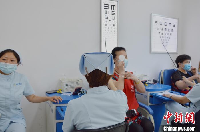全國愛眼日，老年群體如何保持健康用眼？