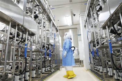 揭秘全球最大新冠疫苗“兵工廠”