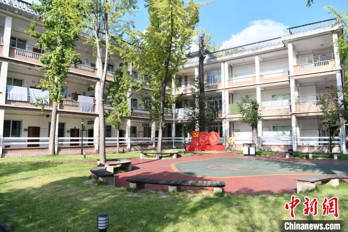 成都某醫院全力探索安寧療護:讓生命從容謝幕-易網健康<a href=http://www.aoa7937.com/jkys/ target=_blank class=infotextkey>養生</a>網 成都某醫院全力探索安寧療護:讓生命從容謝幕