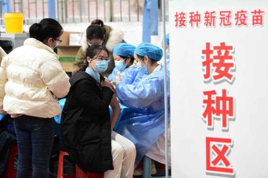 新冠疫苗作用多大？為何啟動序貫加強免疫？權威專家詳解疫苗接種熱點