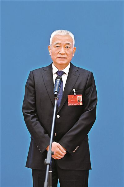 應對新冠病毒變異正積極研發廣譜藥