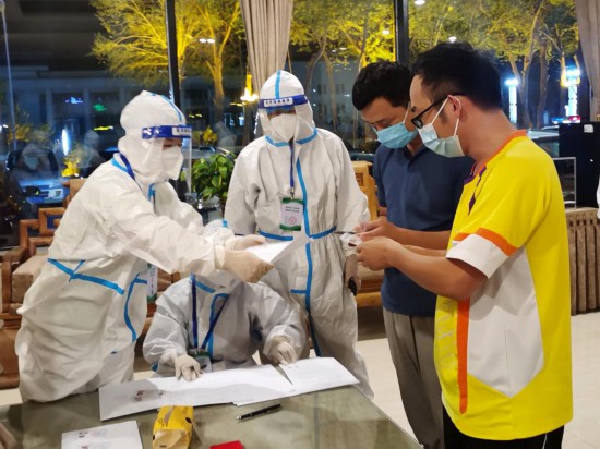 青海多舉措保障疫情滯留游客返程及學生上學