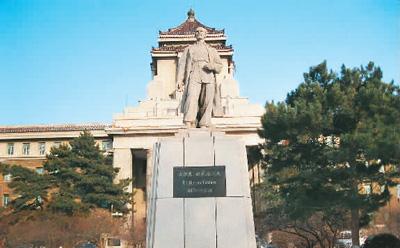 白求恩精神在這里升騰（新時代新征程新偉業）
