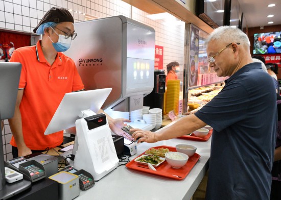 錨定現代化 改革再深化丨這個食堂“蠻好的”
