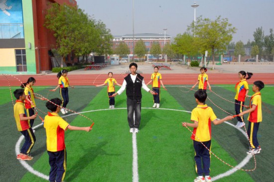 中小學(xué)生每天在校運(yùn)動(dòng)時(shí)間如何達(dá)到2小時(shí)？——來自河北多地校園的走訪觀察