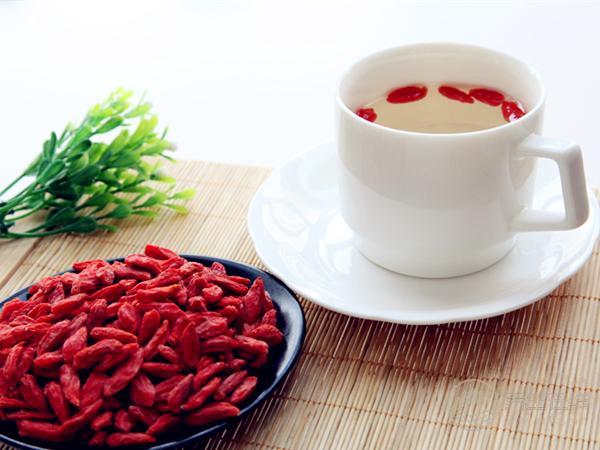 秋季天氣干燥 九款中醫養生茶推薦
