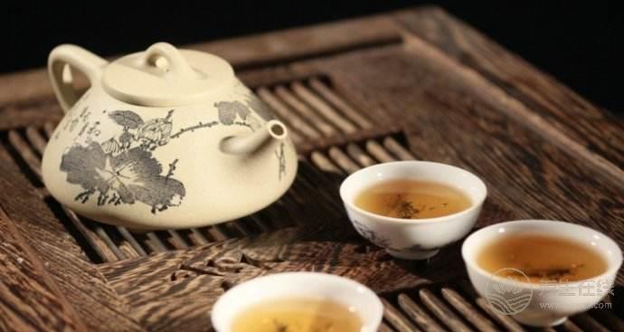 中醫推薦 12款中藥養生茶治療慢性咽炎