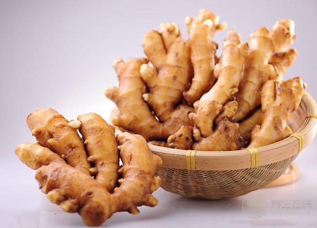 牙齦腫痛很難受，5種食物幫你緩解