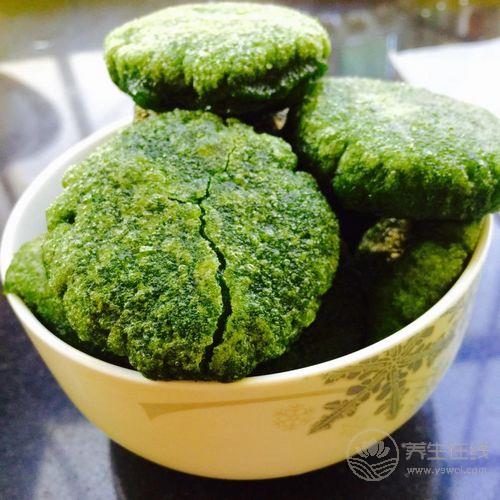 在家自制艾蒿糍粑，一家四口入院搶救！