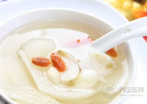 這3種水果煮著吃更“養(yǎng)人”，試一試會有驚喜