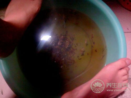 老寒腿能不能泡腳?需要注意什么呢? 老寒腿能不能泡腳?需要注意什么呢?