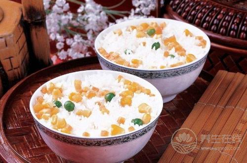 晚餐影響壽命,晚上少吃4種食物,你會更健康 晚餐影響壽命,晚上少吃4種食物,你會更健康
