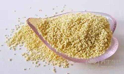 炒菜常放味精或雞精好，對人體有沒有害處？