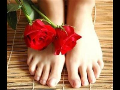 中醫(yī)認(rèn)為導(dǎo)致腳氣的根本原因及治療方法