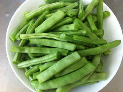 豆角沒(méi)熟的危害怎么做更容易炒熟
