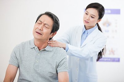 做到以下這幾點可以輕松治療頸椎病