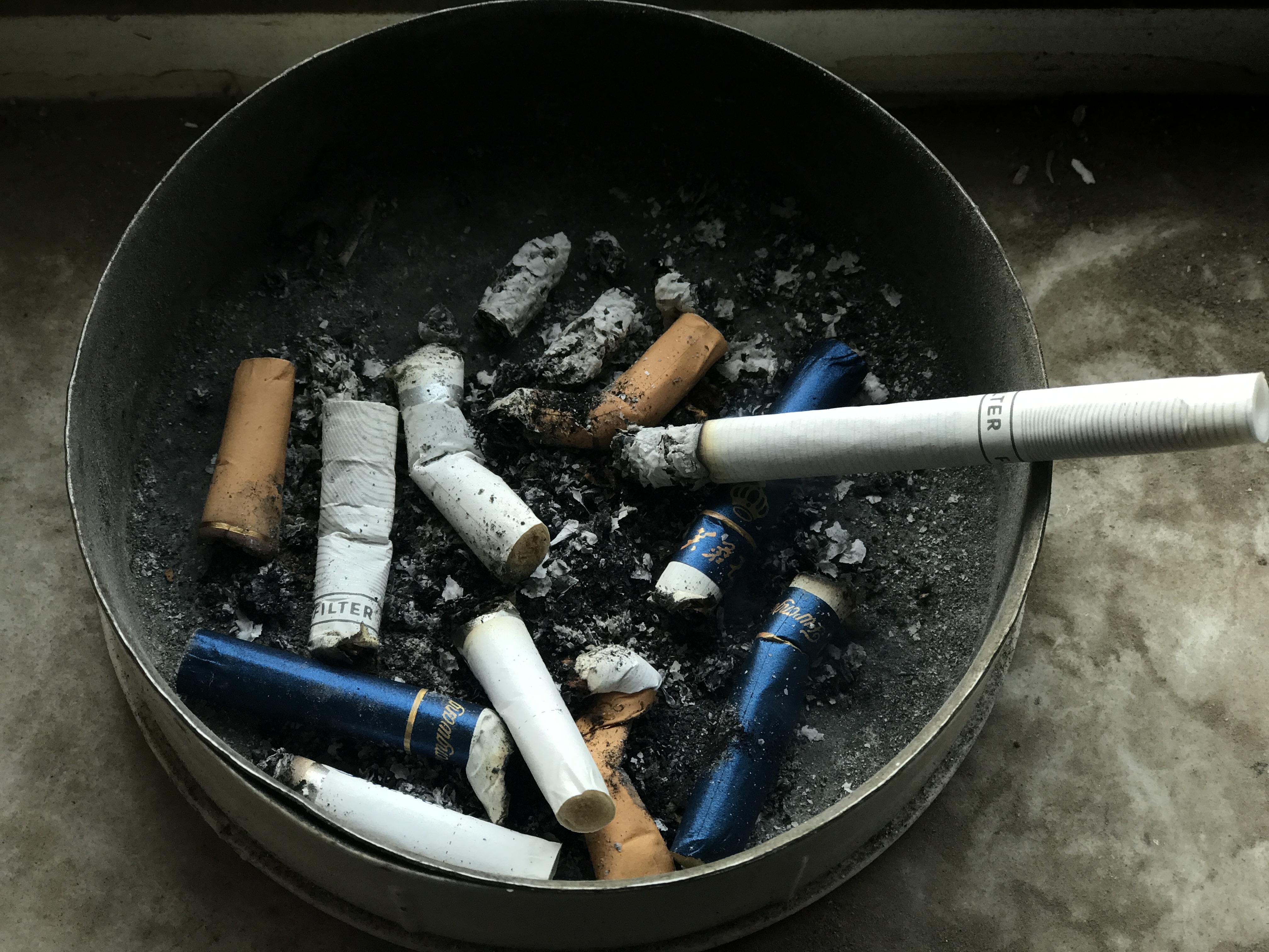 經常抽煙的人喝這幾種水排出肺毒