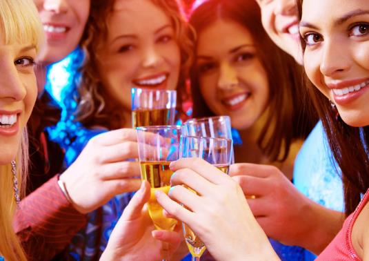 節假日飲酒養生護肝注意事項避免發生意外
