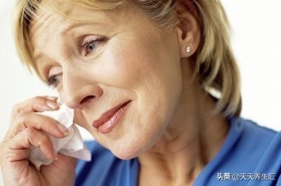 女士四十五歲后是人體“易老期”,夏季要繞開這件事情,再喜愛還要憋住-易網<a href=http://www.aoa7937.com/ target=_blank class=infotextkey>健康養生</a>網 女士四十五歲后是人體“易老期”,夏季要繞開這件事情,再喜愛還要憋住