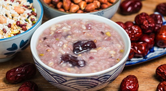四季食療養生之粥的喝法！中醫教你喝粥的最佳時辰