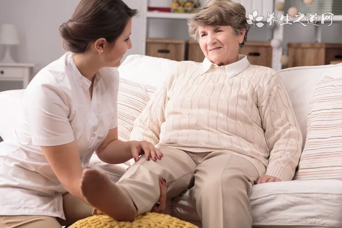 糖尿病水腫是怎么回事 三大妙招來(lái)幫你消糖尿病水腫