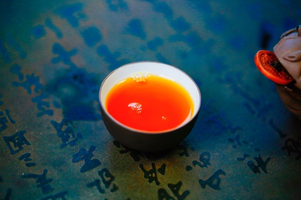 濕氣重的人喝紅茶可以祛濕氣嗎 喝紅茶會增加體內(nèi)濕氣嗎