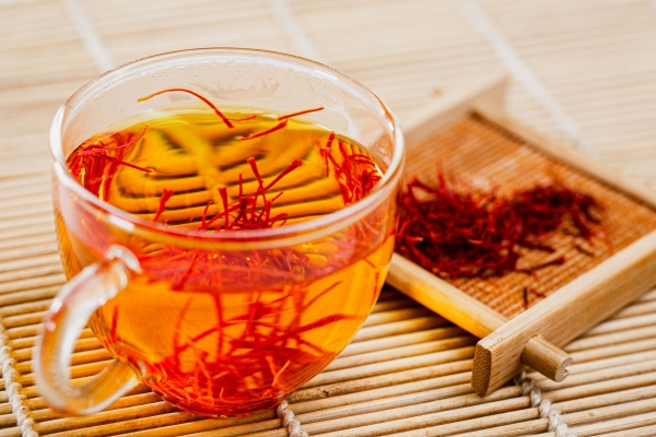 體寒濕氣重能喝藏紅花嗎 藏紅花是傷肝還是養肝
