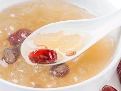 來月經(jīng)能不能吃燕窩