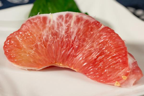 葡萄柚對肝臟排毒有哪些益處