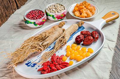 枸杞子配它壯陽效果更佳 枸杞子壯陽的五種搭配-易網健康<a href=http://www.aoa7937.com/jkys/ target=_blank class=infotextkey>養生</a>網 枸杞子配它壯陽效果更佳 枸杞子壯陽的五種搭配