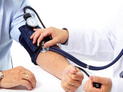 研究高血壓患者若大量喝水，身體可能出現這5大轉變